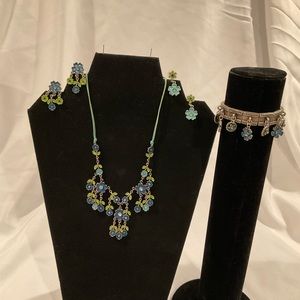 Necklace set